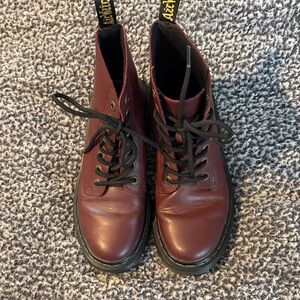 Dr. Martens Women’s size 7 Burgundy AirWair 7” boots very good condition!